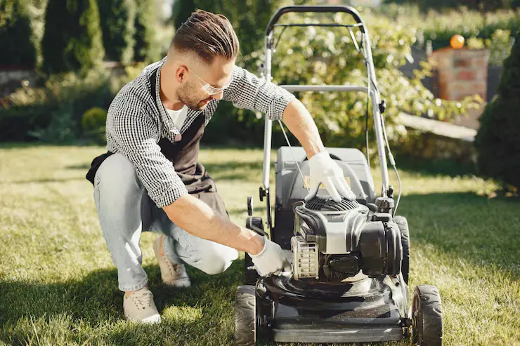 lawn and garden equipment repair in Centreville, VA